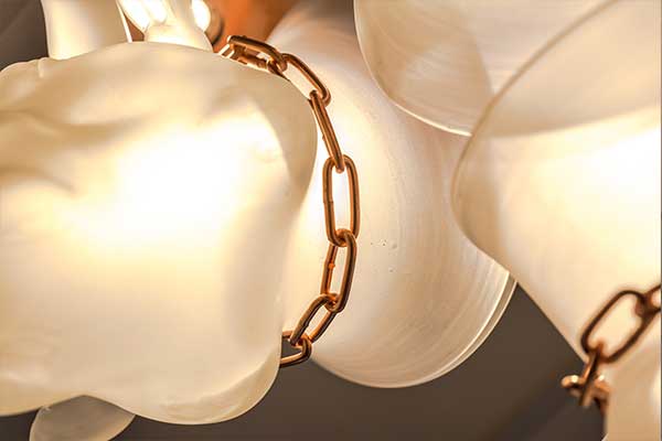 glass-bull-heads-light-detail2